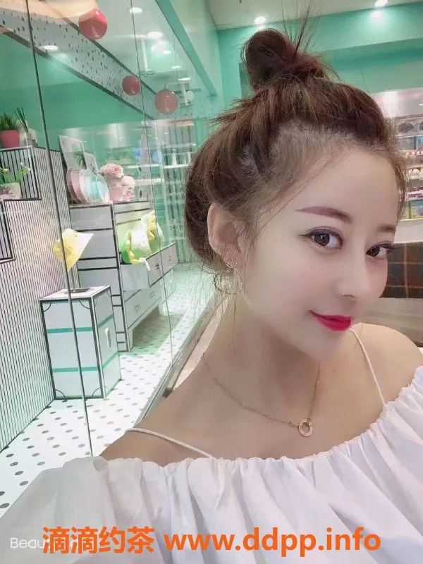 沈阳楼凤-长腿御姐彩虹 1000元服务，身材超棒！