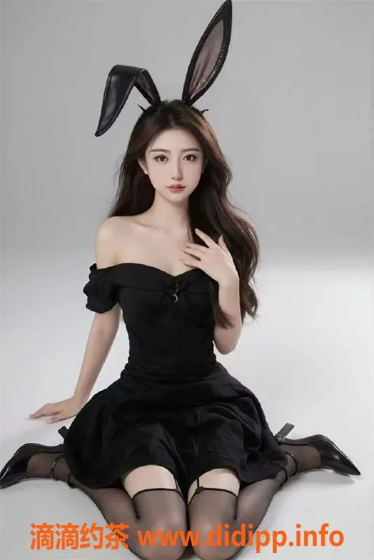 沈阳外围-沈阳香菜，150cm长腿白皮肤学生，1500p超值体验