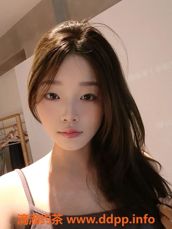 重庆楼凤-江北区可儿，20岁163cm，服务项目丰富，超值体验