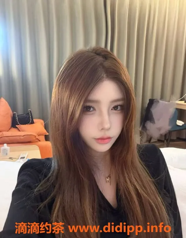 成都楼凤-金牛区伊梦，胸C大屁股，6P仅需10PP