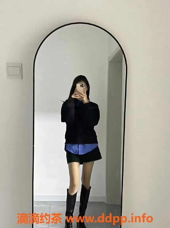 成都楼凤-武侯大道多多，25岁大长腿娇妹，服务超赞！