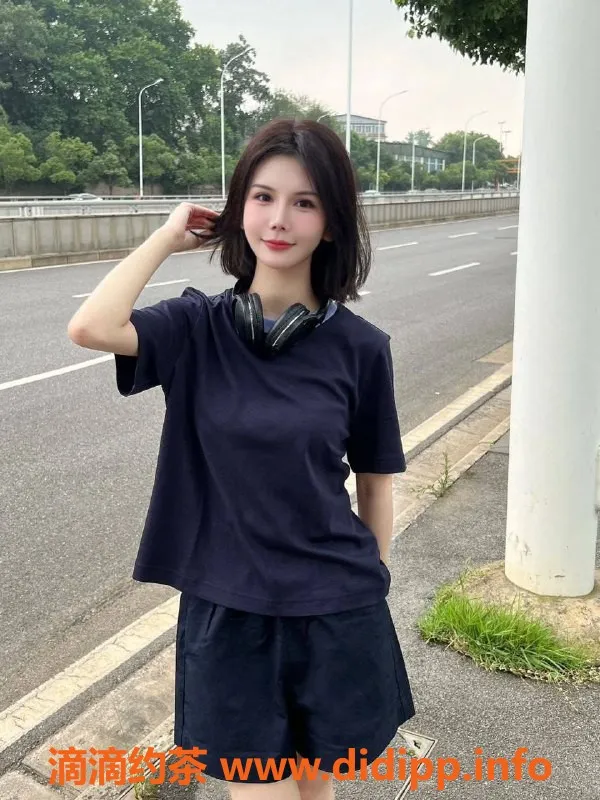 广州楼凤-天河御姐漫漫，700元约体验服务