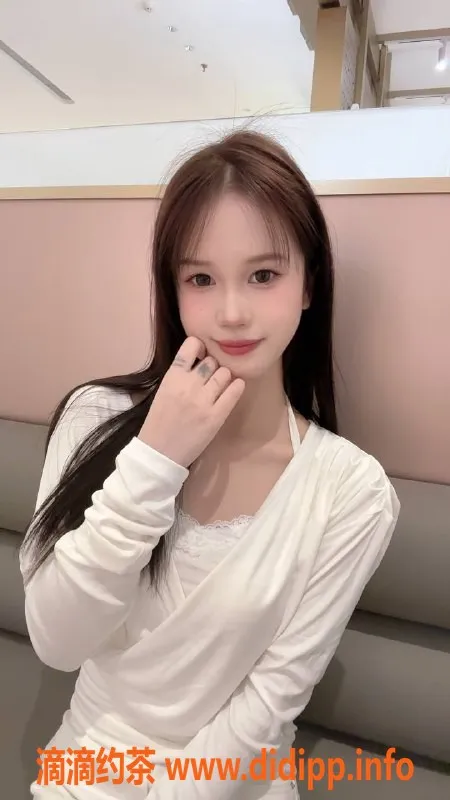 成都楼凤-成华区嫩妹服务，160cm A+胸，超贴心体验