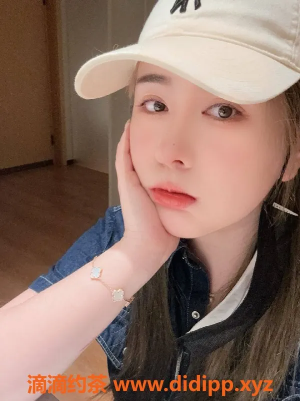 厦门楼凤-思明区菲诗 168cm 50KG 34D 口爆等服务