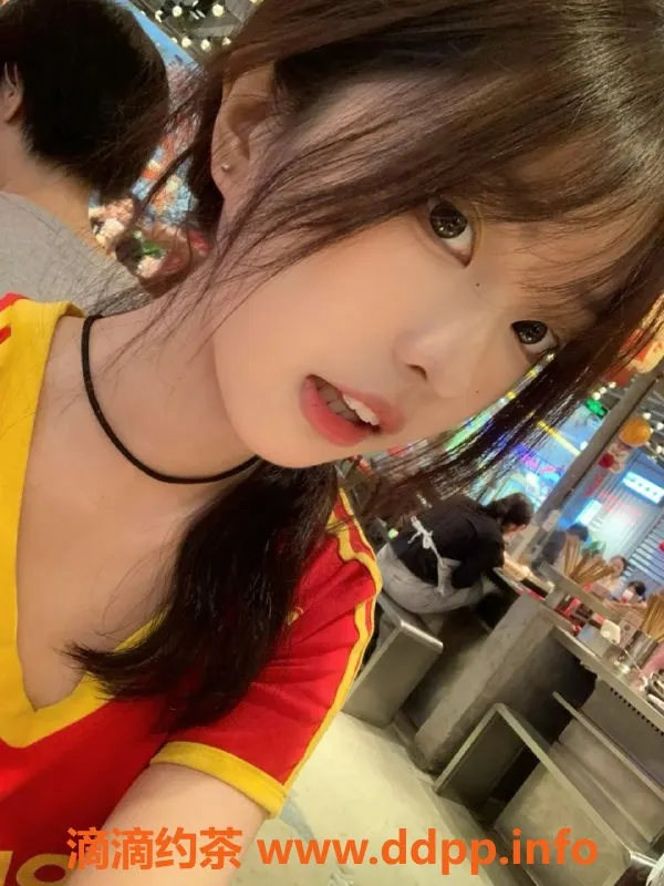 广州楼凤-广州白云区在读女大生颜雅，身高165，茶水费600起