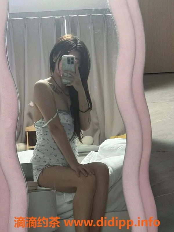 杭州楼凤资源信息,西湖区御姐图图，800元/次，超大长腿体验！