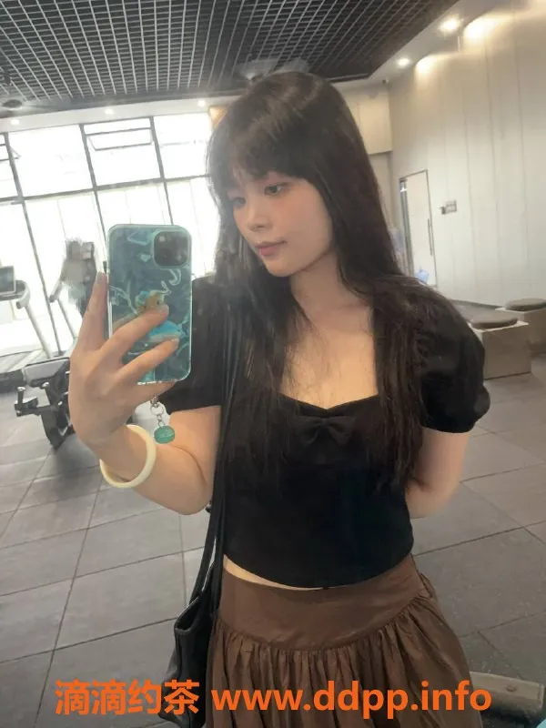 广州楼凤-天河嫩妹凯蒂，700元/1次，真实视频验证