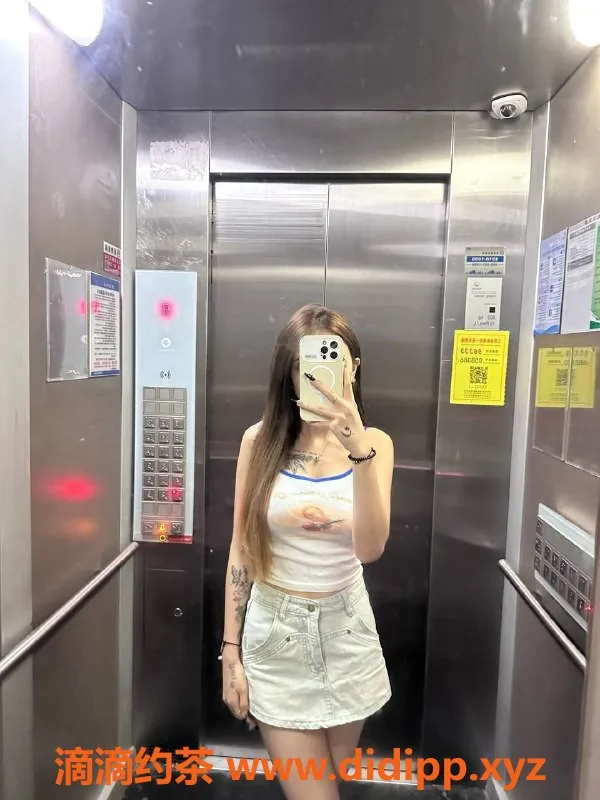 成都楼凤-金牛区贝贝，160cm科技奶C，课时费7p