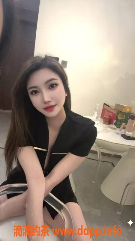苏州楼凤-姑苏区小雨，28岁168cm，胸推、69服务