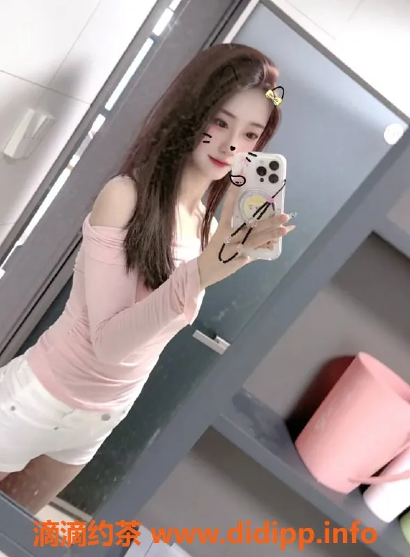 广州楼凤-天河嫩妹小瑶，8P大胸服务等你体验！