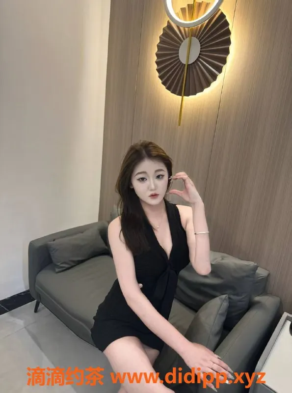 广州楼凤-天河嫩妹小丸子，大胸鸳鸯浴等你来体验！