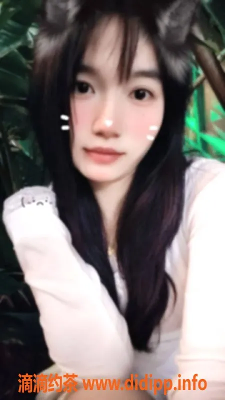 长沙楼凤-天心区玲玲，19岁，164cm，500p服务体验