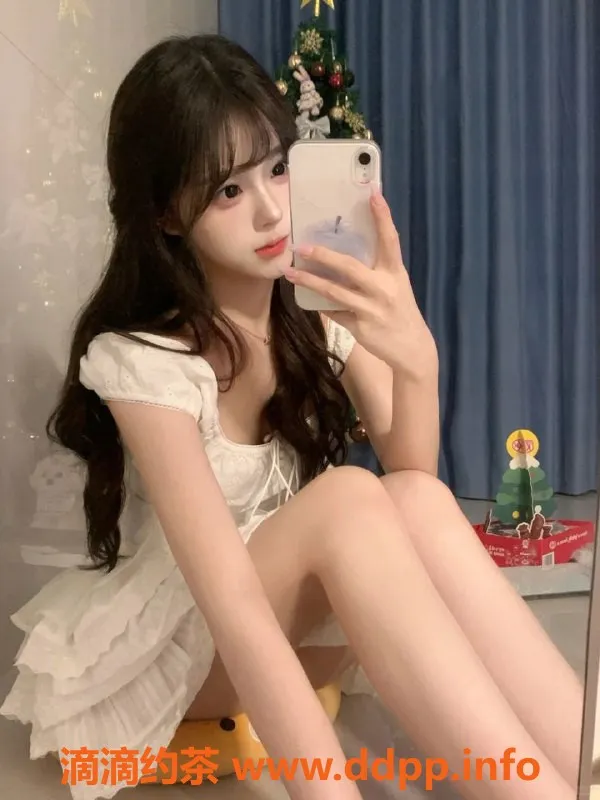 广州楼凤-天河20岁学生妹洛颜 166cm 32C只需600元