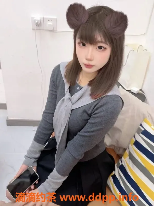 成都楼凤-武侯区高挑女孩琪琪，身高165，98斤，胸围B罩杯