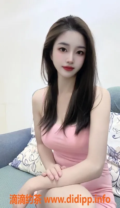 深圳楼凤-福田纯纯，课费900p，私聊让你心动！