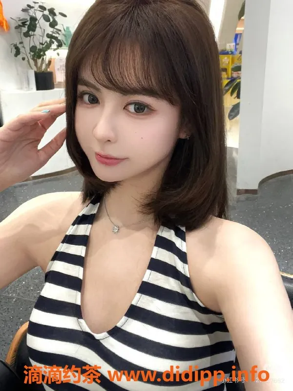 深圳楼凤-龙华多米，26岁高挑美眉，800元不限时服务