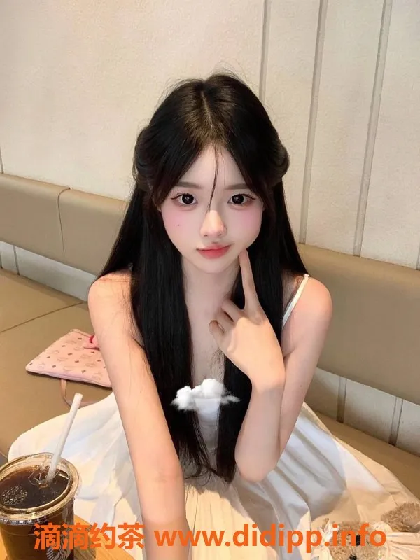 北京楼凤-朝阳高碑店小夕，1500元学生兼职服务