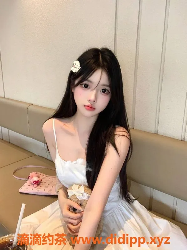 北京楼凤-朝阳高碑店小夕，1500元学生兼职服务