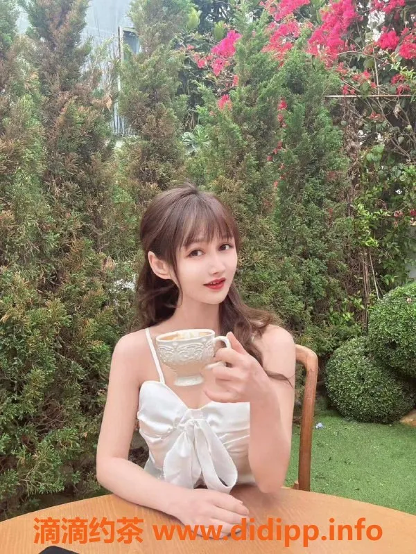 广州楼凤资源信息,广州天河江淮，蛇吻服务，800起