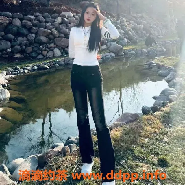 武汉楼凤-洪山乖乖小姐，p5 pp9价格超值