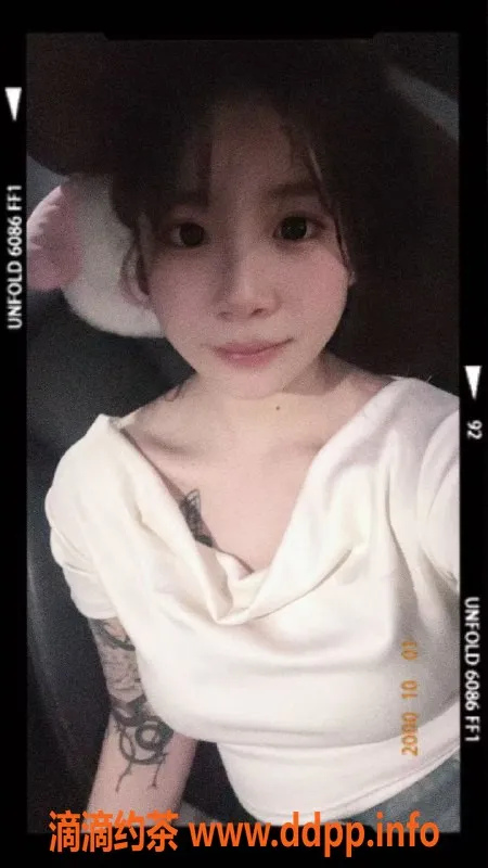 长沙楼凤-岳麓区嫩妹布丁，500p三件套超值体验