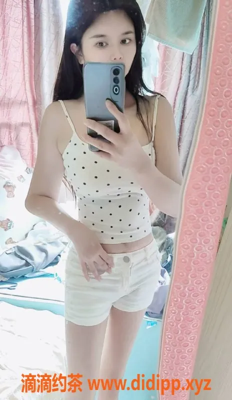 重庆楼凤-渝北嘉州曦曦，165高的22岁美妹子，C罩杯全套服务