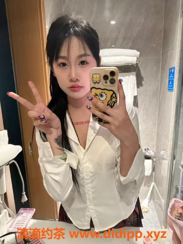 成都楼凤-神仙树乔露，175cm大长腿，6P激情服务