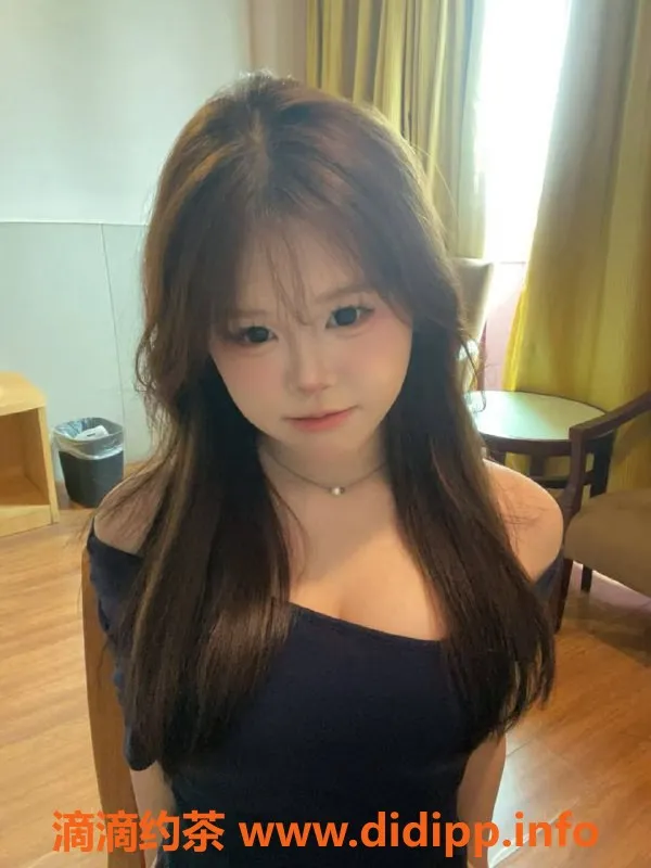 广州楼凤-天河嫩妹琪琪，视频验证，800元一次