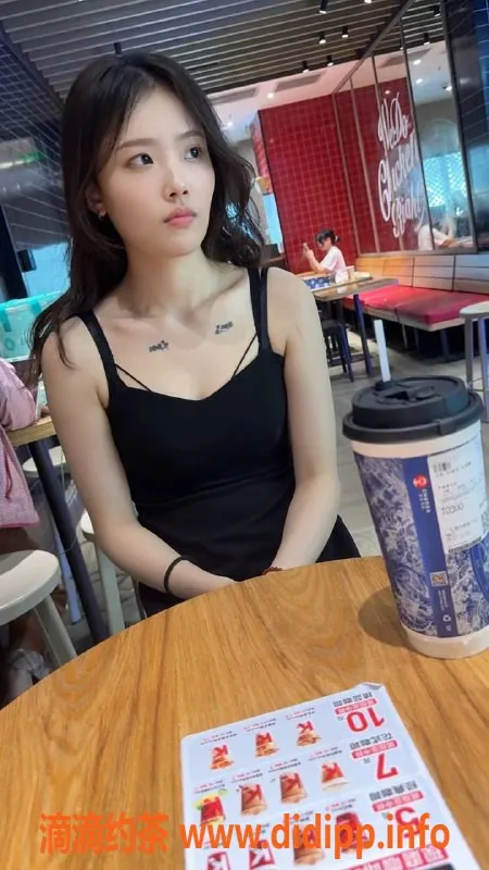 广州楼凤-广州越秀辰辰老师，蛇吻服务700起