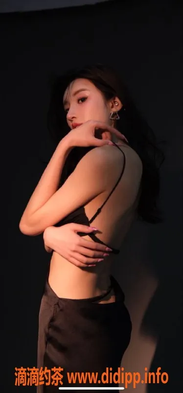 上海楼凤-普陀昆妮福利拍卖，原价1800P现仅1400P！