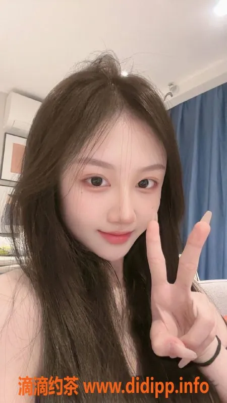 广州楼凤-天河嫩妹贝贝，验证视频可约，900元一次