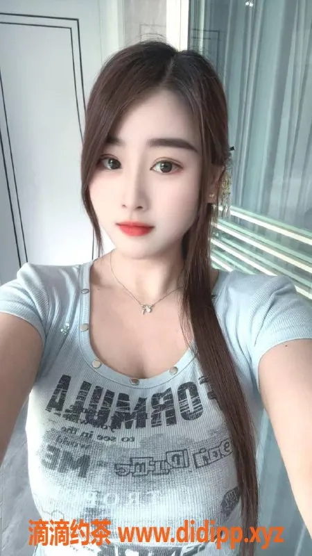 杭州楼凤-西湖区静静，158身高，43kg，38D美人相伴