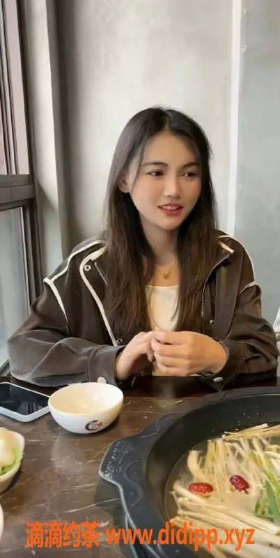 广州楼凤资源信息,天河小甜甜，700元约会，御姐服务