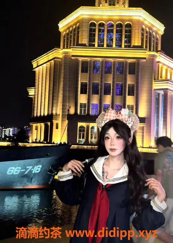 长沙楼凤-岳麓区小青，158身高，19岁，600元服务体验