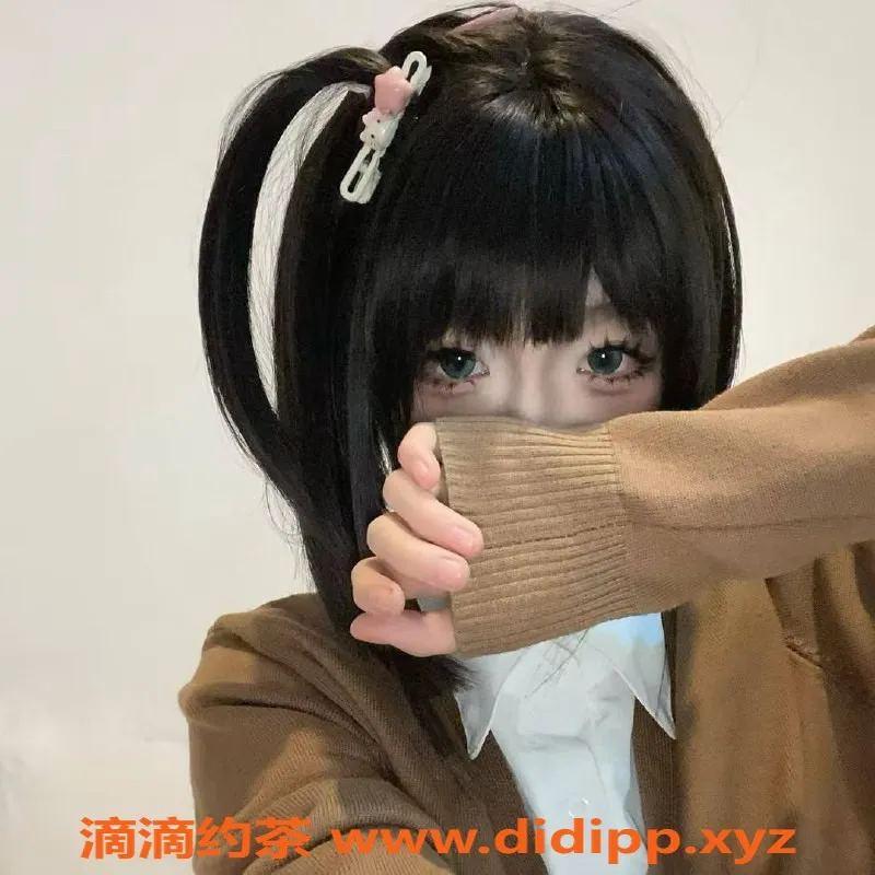 长沙楼凤资源信息,岳麓区小青，158身高，19岁，600元服务体验