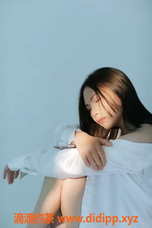 杭州楼凤-贝贝95 桃花源拱墅 性感服务500起