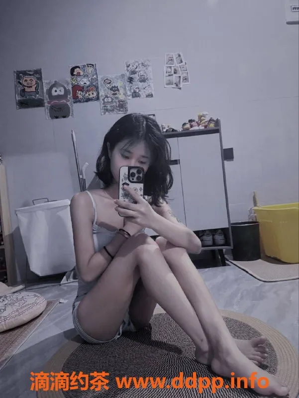 广州楼凤-天河嫩妹小七吖，800元服务等你来体验