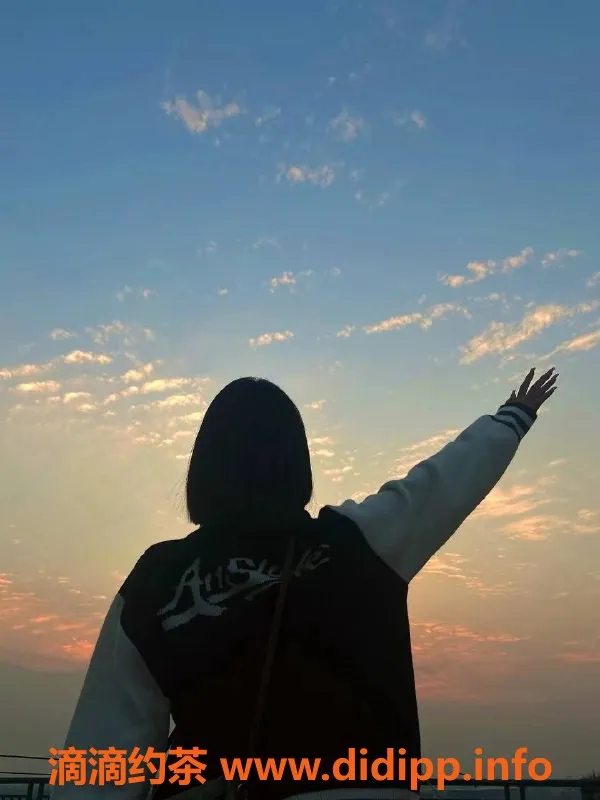 杭州女仆店-拱墅万达星野樱：甜美女仆，身高165、C罩杯