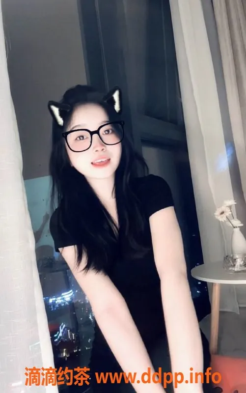 成都楼凤资源信息,成华区17岁嫩妹，163cm大奶，服务全到位