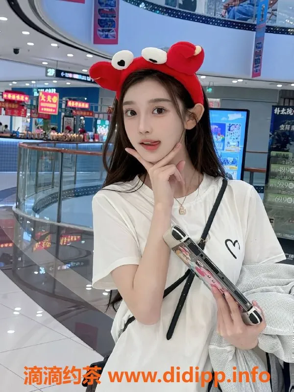 杭州楼凤-小雅学妹 19岁170cm身材好 1400元/50分钟