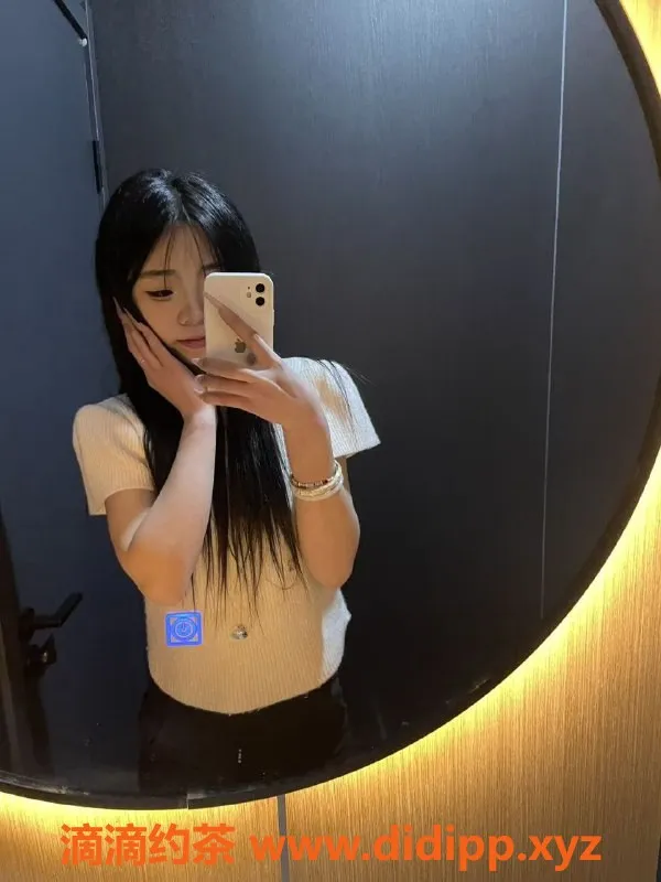 太原楼凤-太原小店区贝贝19岁，700元98服务项目