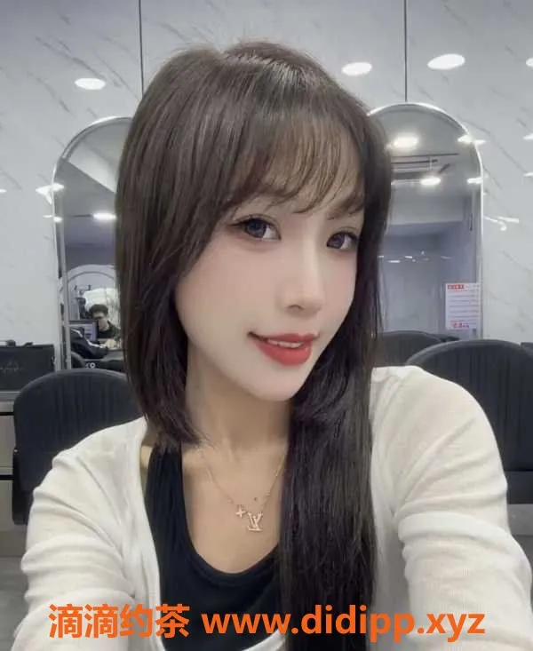 广州楼凤资源信息,广州白云星儿23岁诱惑服务，身高167，400起