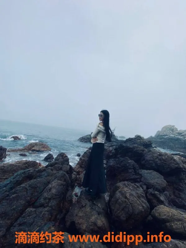 广州楼凤-天河嫩妹涵涵，视频验证，600元一次