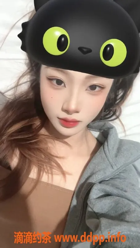 广州楼凤-天河嫩妹小耶，600元私密服务等你来约！