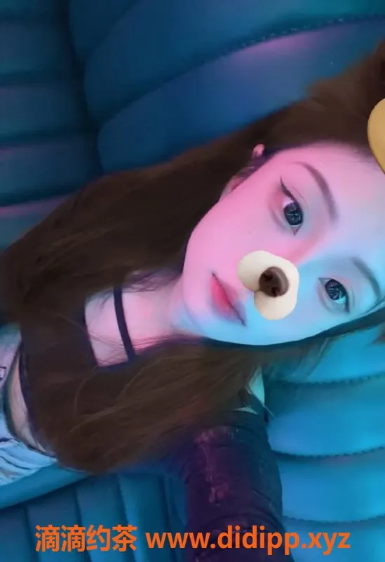 广州楼凤-天河嫩妹小耶，600元私密服务等你来约！