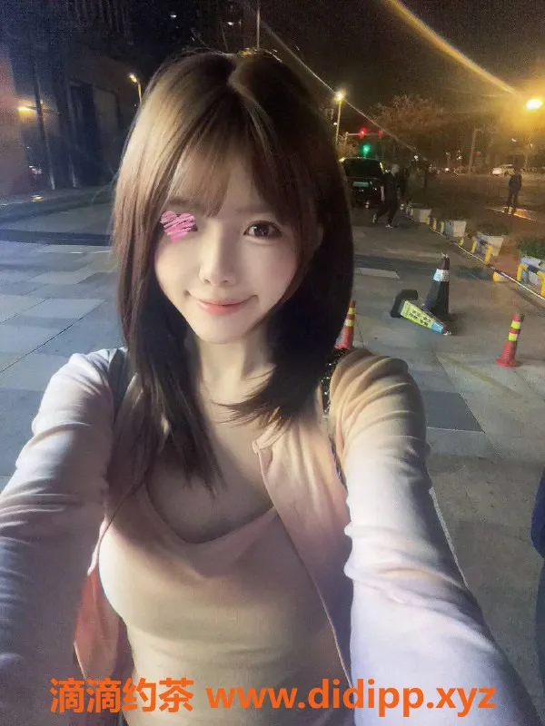 广州楼凤-海珠嫩妹酒窝沫，约价2000起！