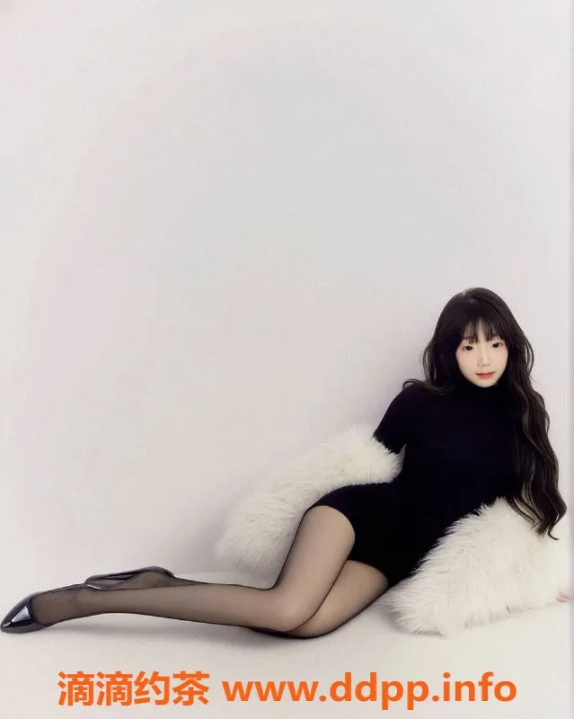 成都楼凤资源信息,成华区小嘉琪，身高162，80斤，A罩杯，17岁，青春迷人