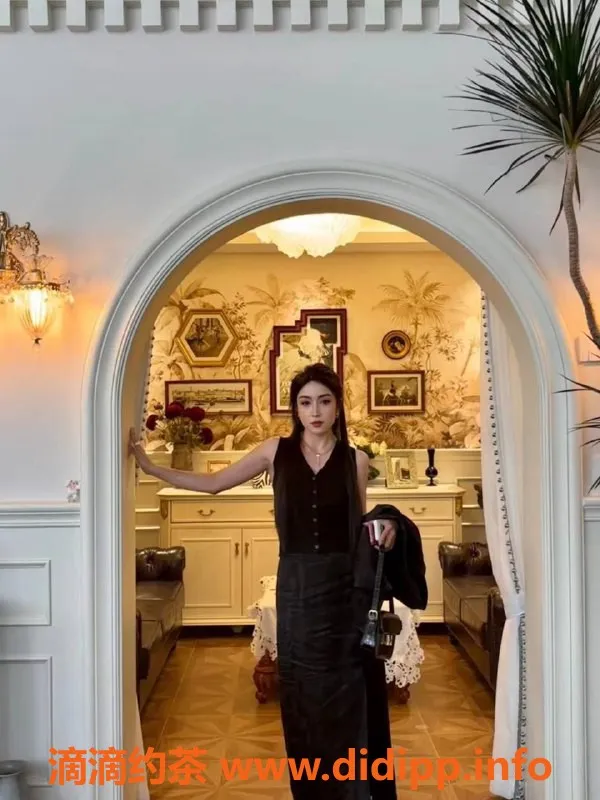 成都楼凤资源信息,高新区伊莱热，颜值身材兼备的御姐