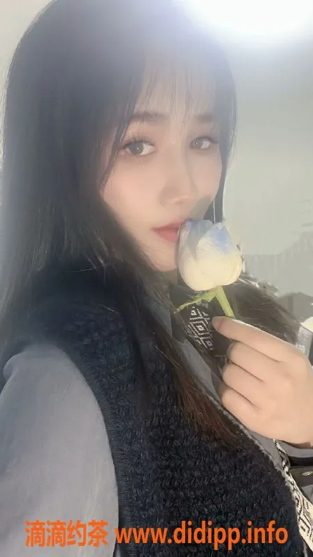 武汉楼凤-武昌区26岁奶斯，160cm高，600元高性价比服务