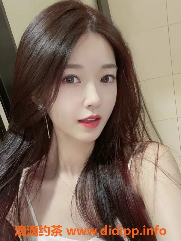 福州楼凤资源信息,福州夏菲，少妇服务型，身高164，胸围C